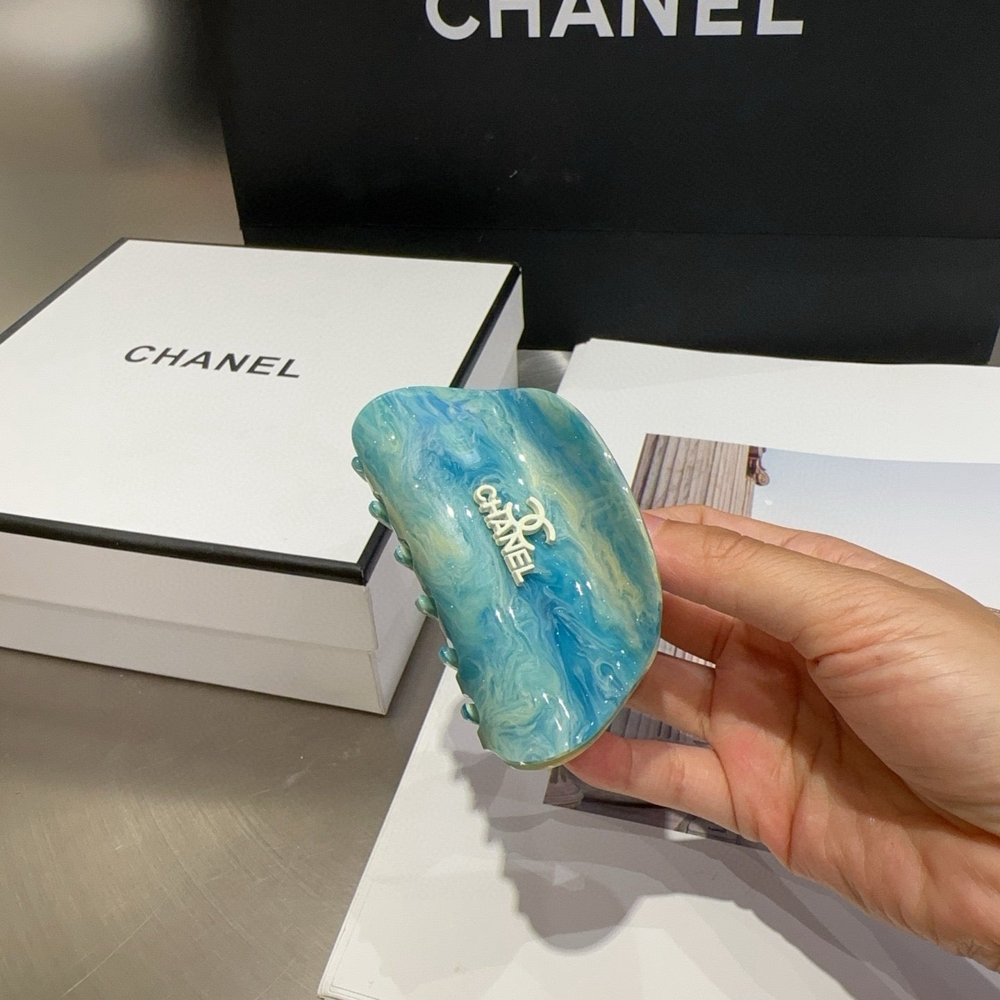 CHANEL 26S HAIR CLAW CLIP IN TURQUOISE BLUE METAL 503078