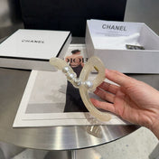 CHANEL 26S CLAW HAIR CLIP IN IVORY ACRYLIC 512092