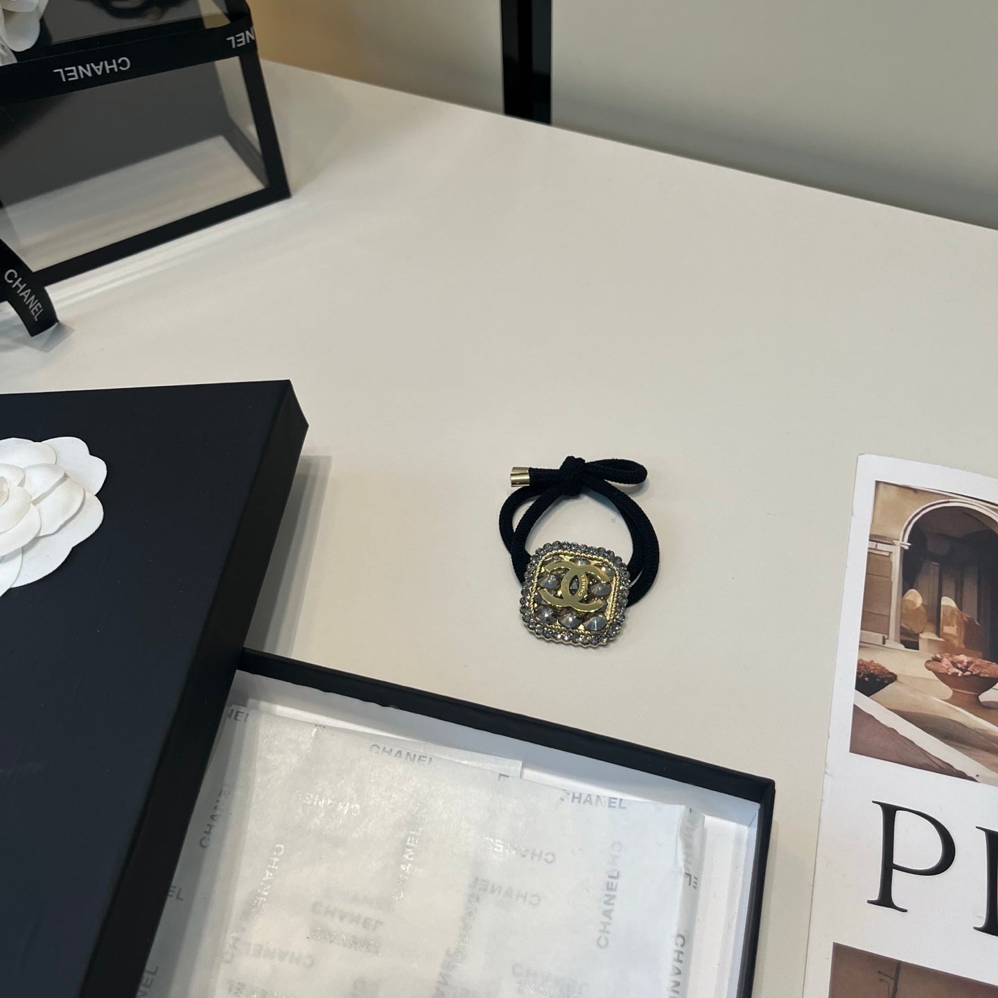 CHANEL 26S HAIR TIE IN BLACK FABRIC 503109