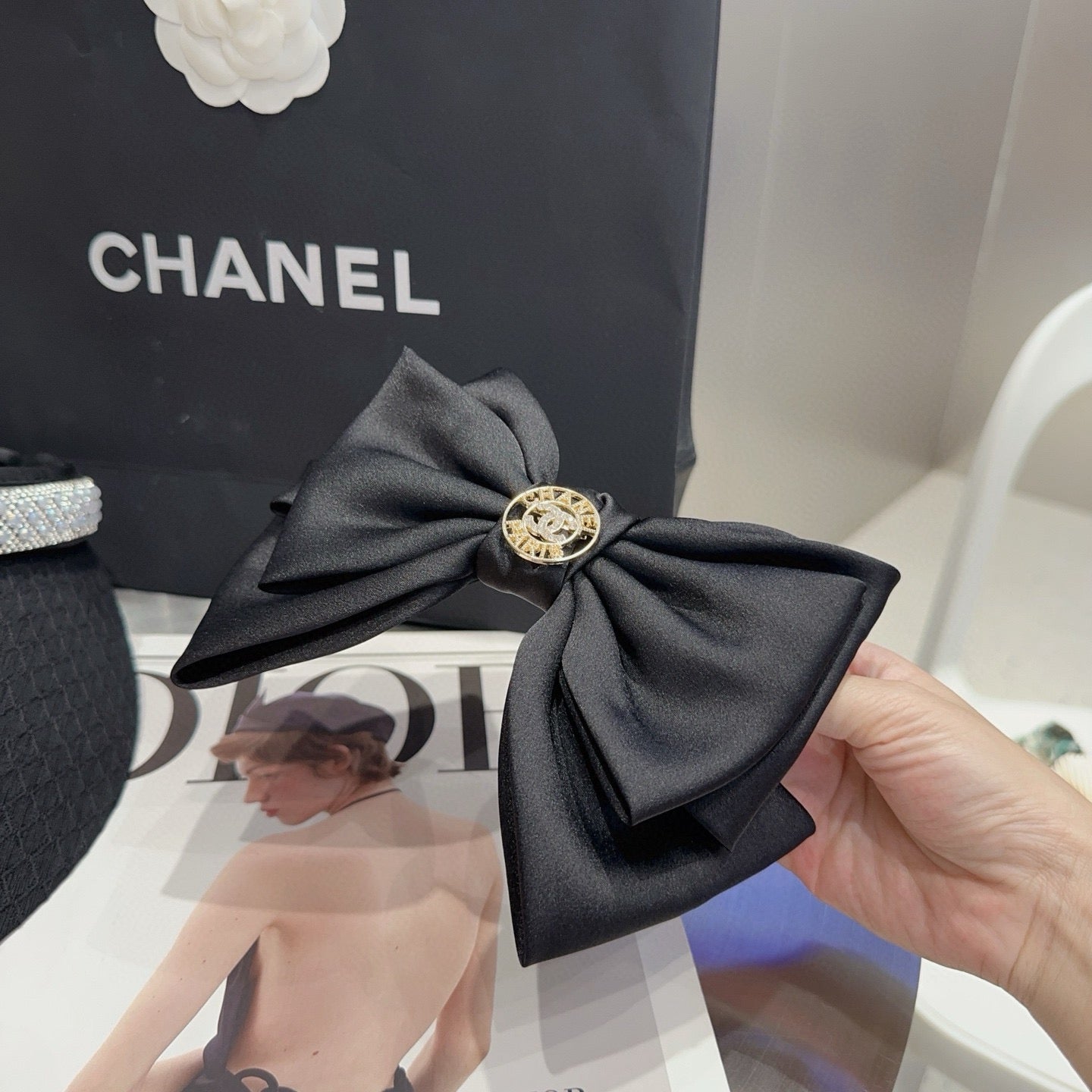 CHANEL 26S HEADBAND IN BLACK SATIN 503079