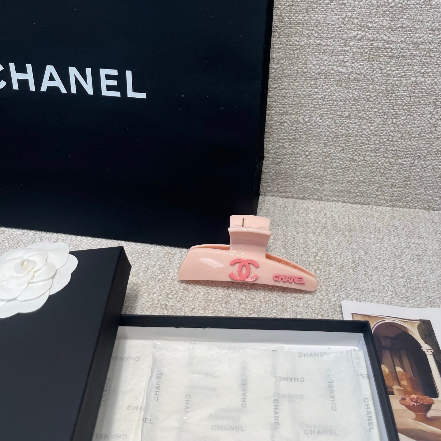 CHANEL 26S HAIR CLIP IN LIGHT PINK ACETATE 512126