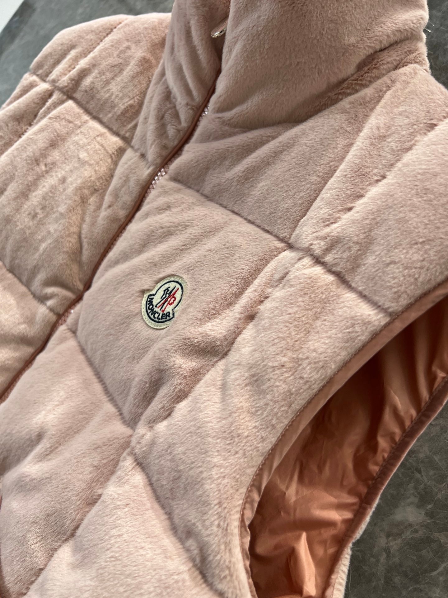 MONCLER DOWN VEST STYLE 312