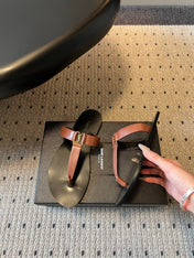 YSL 26S THONG SANDALS IN BROWN AND BLACK SHINY CALFSKIN