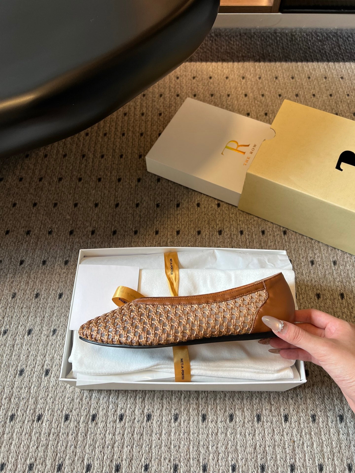 THE ROW 26S BALLET FLATS IN BROWN MESH