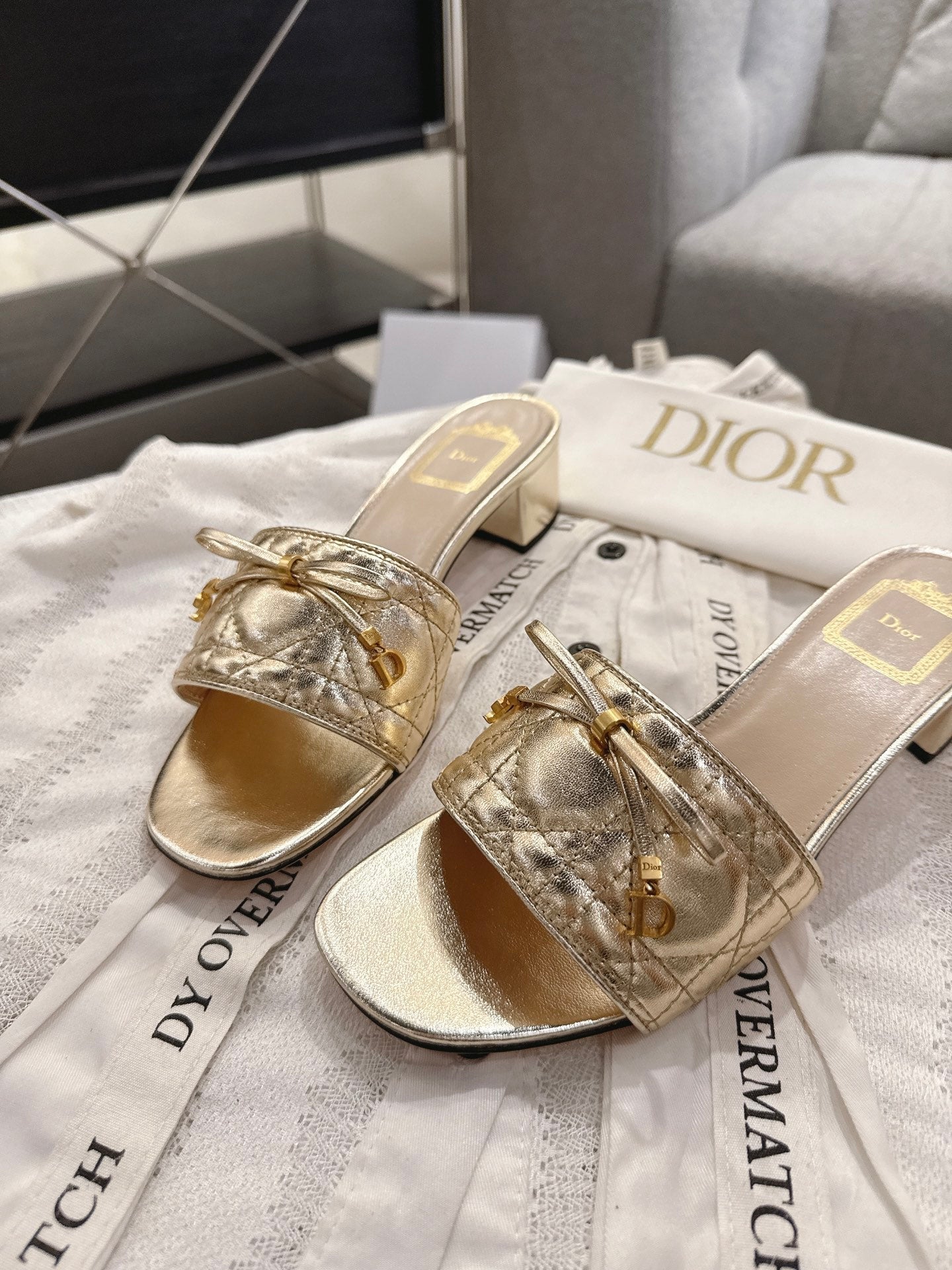 DIOR 26S HEELED MULES 45 MM IN GOLD QUILTED CALFSKIN GOLD HARDWARE