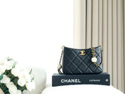 CHANEL 25S HOBO BAG 19.5 CM IN BLACK CALFSKIN WITH GOLD HARDWARE