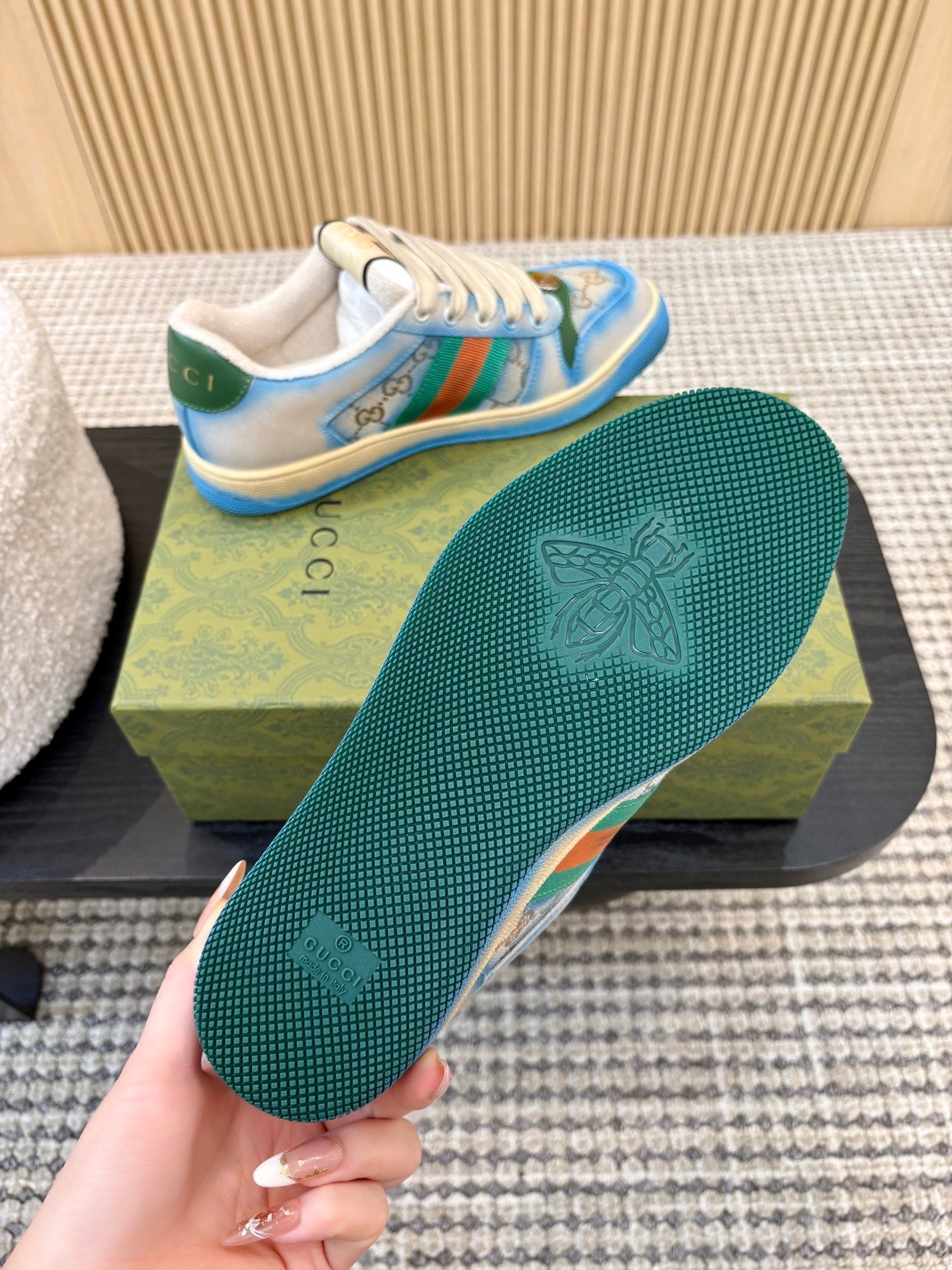 GUCCI 26S SNEAKERS IN BLUE GRADIENT CANVAS