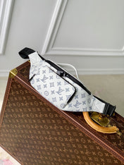 RUSH BUMBAG 30 IN WHITE MONOGRAM SHADOW CALFSKIN