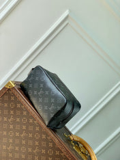 LOCKER DOPP KIT 23 IN BLACK MONOGRAM ECLIPSE CANVAS