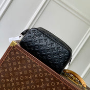 DOPP KIT 28 IN BLACK MONOGRAM SHADOW