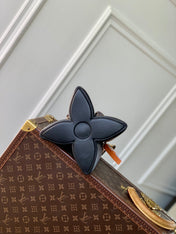 BLOOM PM 21 IN BLACK CALFSKIN GOLD HARDWARE