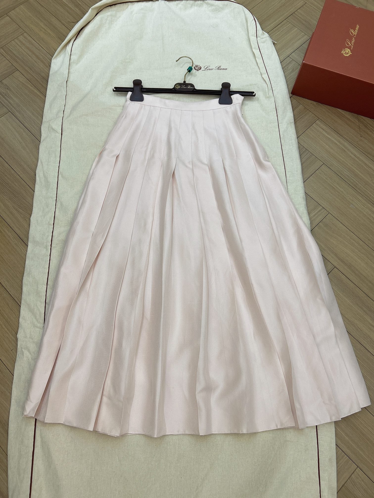 LP SKIRT STYLE 84