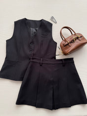 MIUMIU 26S SET VEST AND PLEATED SKIRT 867