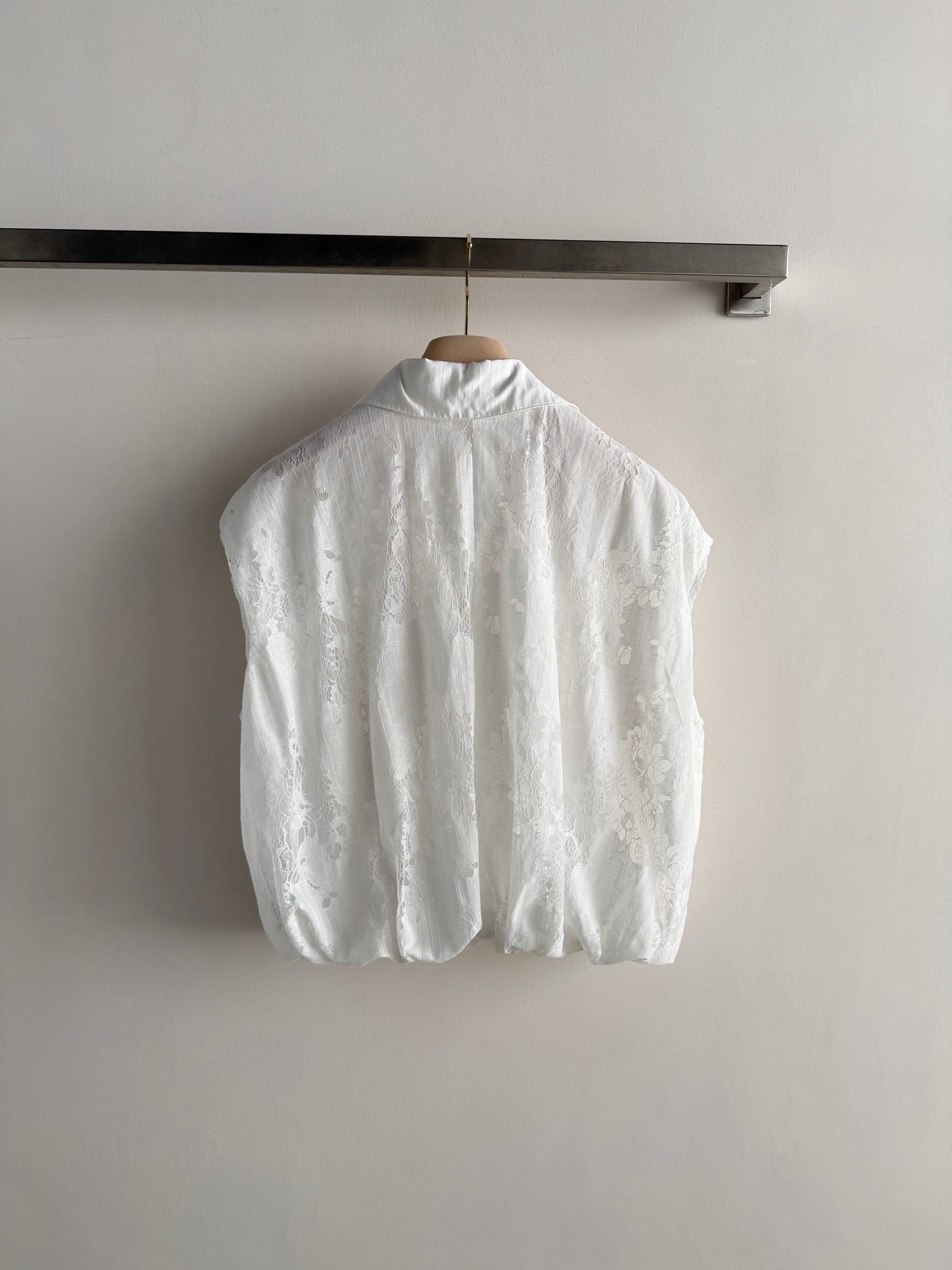 MIUMIU 26S SLEEVELESS POLO TOP 1228