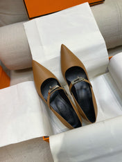 HM 26S MARY JANE POINTED TOE HEELS 40MM IN BROWN CALFSKIN KELLY BUCKLE