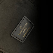 VANITY CHAIN POUCH 19 MONOGRAM REVERSE CANVAS