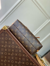 CARRYALL BB BAG 26 IN BROWN MONOGRAM COATED CANVAS AND CALFSKIN GOLD HARDWARE