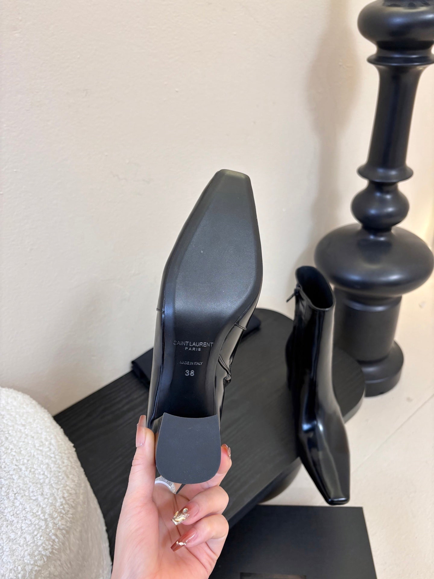 YSL 26S HEELED ANKLE BOOTS IN BLACK SHINY CALFSKIN
