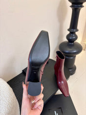 YSL 26S HEELED ANKLE BOOTS IN DARK RED SHINY CALFSKIN