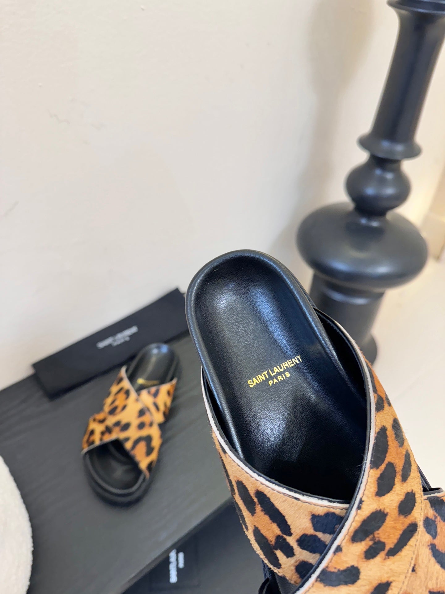 YSL 26S CROSS-STRAP SANDALS IN LEOPARD PRINT CALFSKIN HAIR STYLE 1