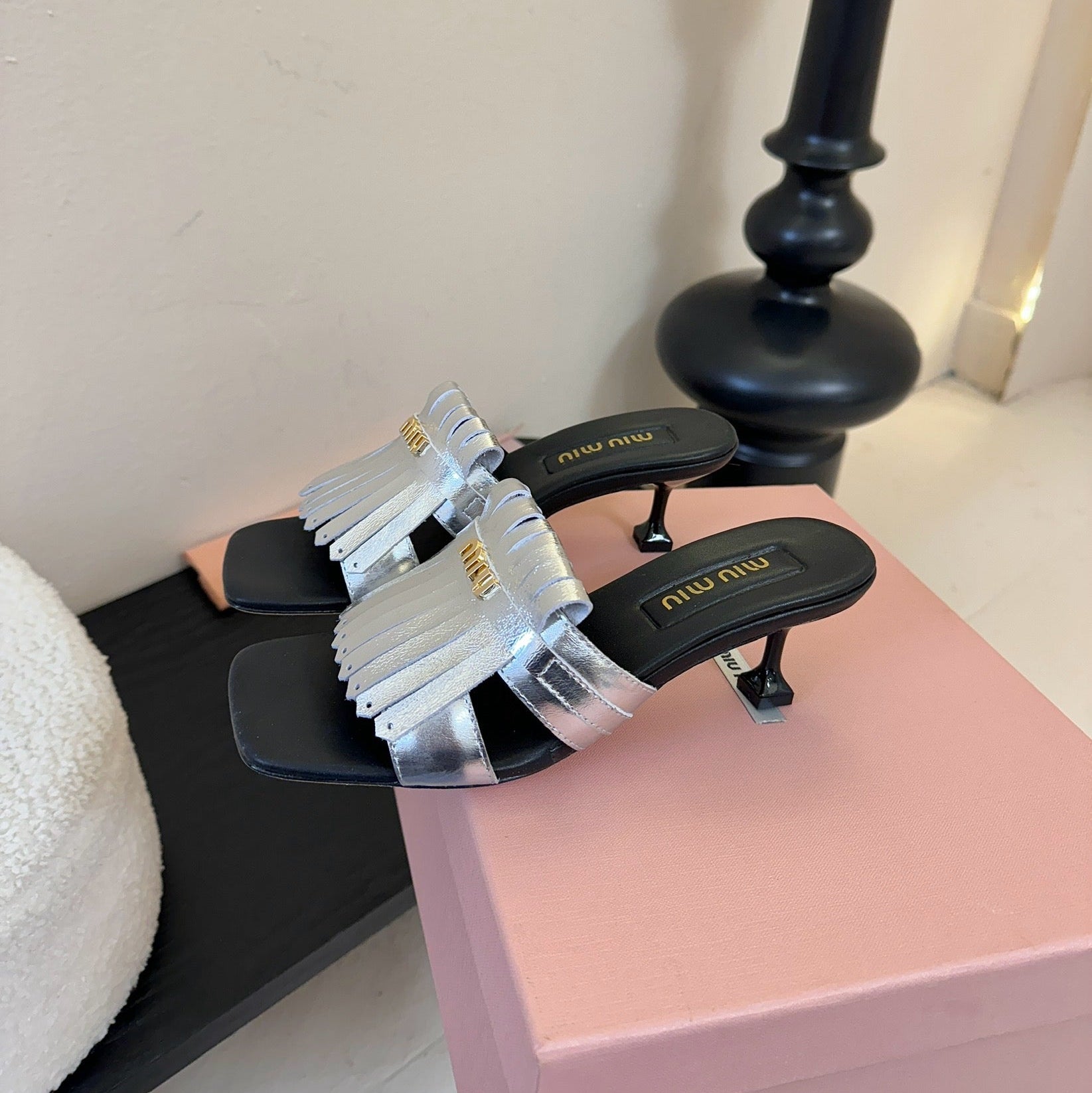 MIUMIU 26S HIGH-HEEL SANDALS 40MM IN SILVER CALFSKIN