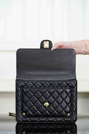 CHANEL 25S TOP HANDLE FLAP 23 CM IN BLACK LAMBSKIN WITH GOLD HARDWARE