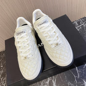 CHANEL 26S SNEAKER IN WHITE QUILTED CALFSKIN AND WHITE LOW TOP
