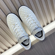CHANEL 26S SNEAKER IN WHITE QUILTED CALFSKIN AND WHITE LOW TOP
