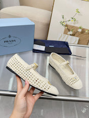 PRADA 26S MARY JANE FLATS IN CREAM WHITE WOVEN RAFFIA WITH TRIANGLE LOGO
