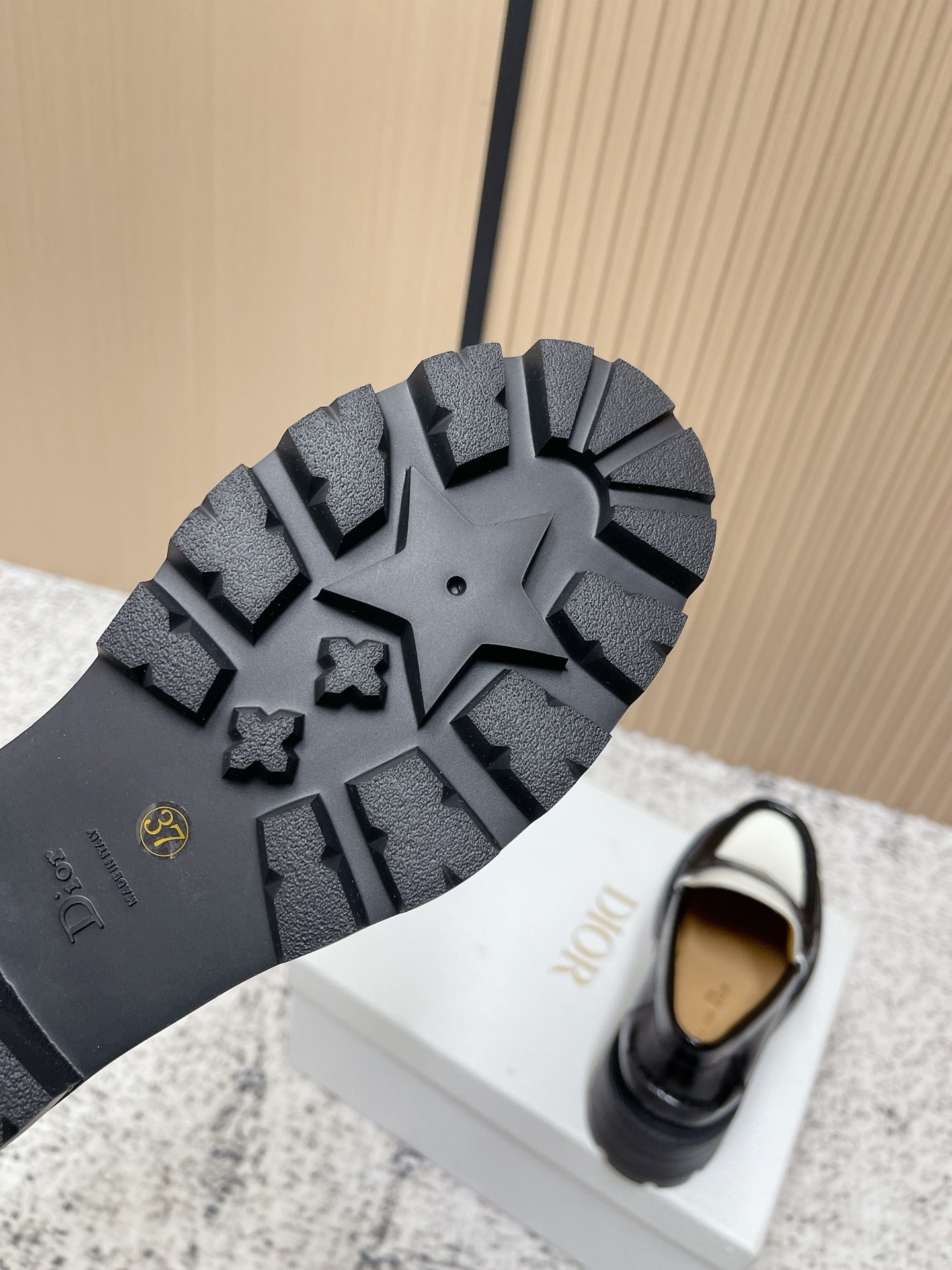 DIOR 25S BOY PLATFORM LOAFERS IN BLACK MIX WHITE CALFSKIN