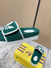 GUCCI 26S PLATFORM SLIDE SANDALS IN GREEN FABRIC