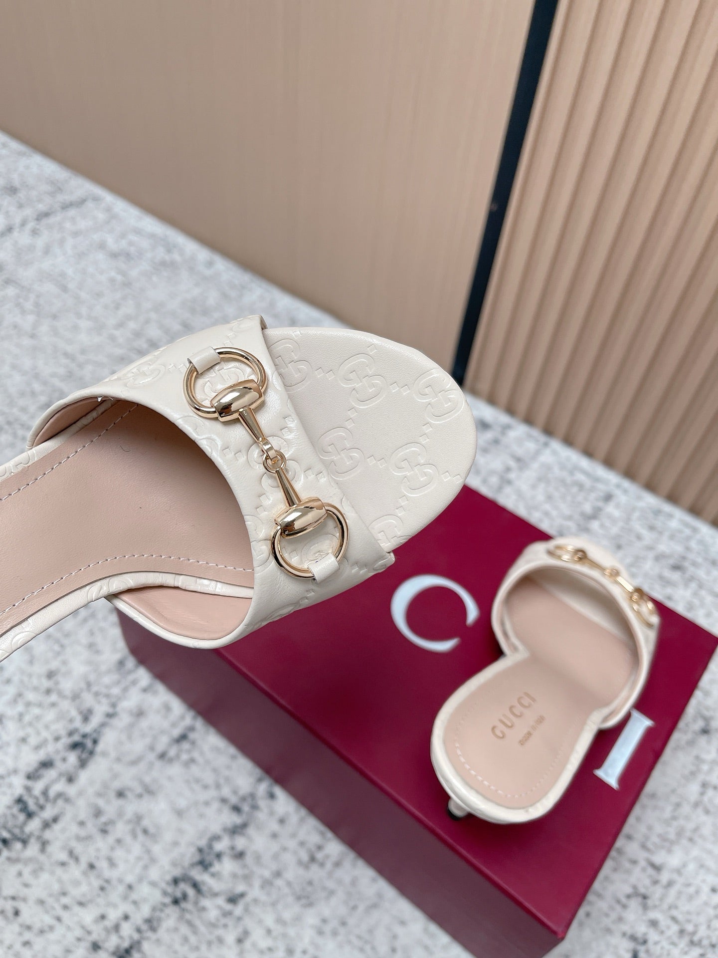 GUCCI 26S HIGH-HEEL SANDALS 85 MM IN CREAM WHITE CALFSKIN