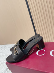 GUCCI 26S HORSEBIT MID-HEEL SANDALS IN BLACK CALFSKIN