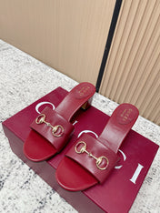 GUCCI 26S HORSEBIT MID-HEEL SANDALS IN DARK RED CALFSKIN