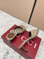 GUCCI 26S HIGH HEELS IN BEIGE CANVAS WITH GOLD HARDWARE