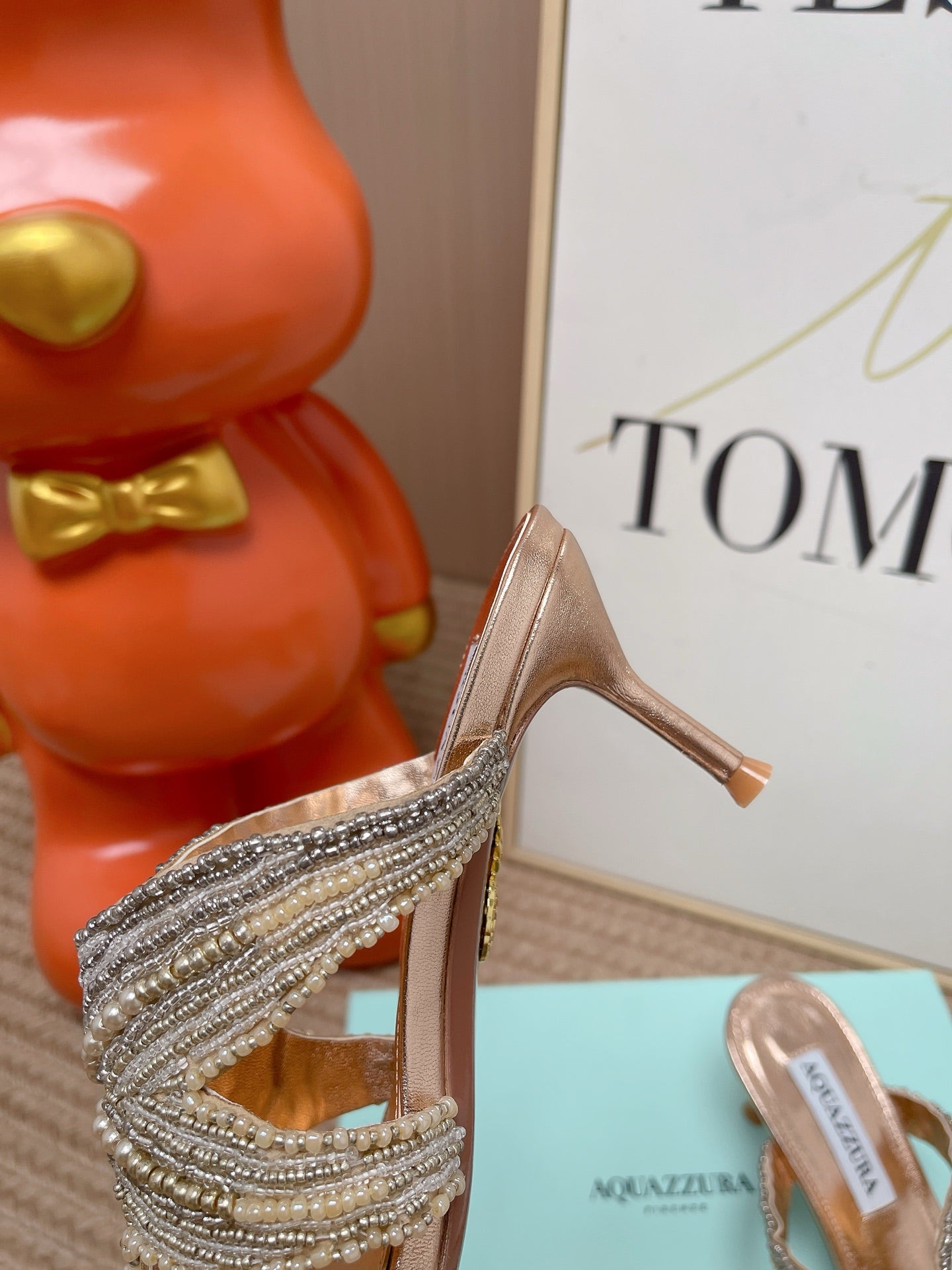 AQUAZZURA 26S STARFISH THONG HEELS IN ROSE GOLD LAMBSKIN