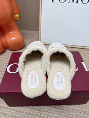 GUCCI 26S SHEARLING-LINED MULES IN OFF WHITE SUEDE