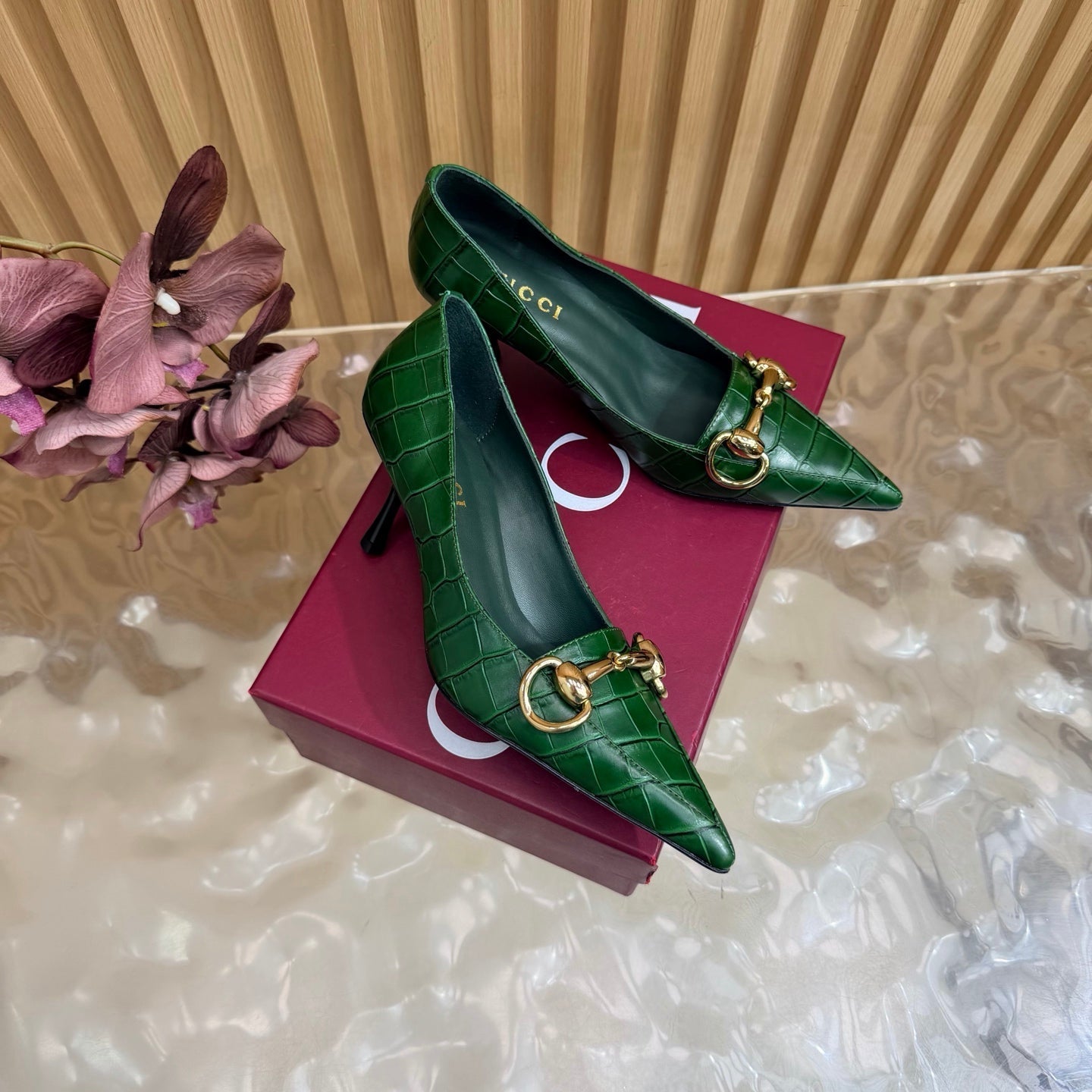 GUCCI 26S HIGH HEELS 65 MM IN DARK GREEN CROC EMBOSSED LEATHER