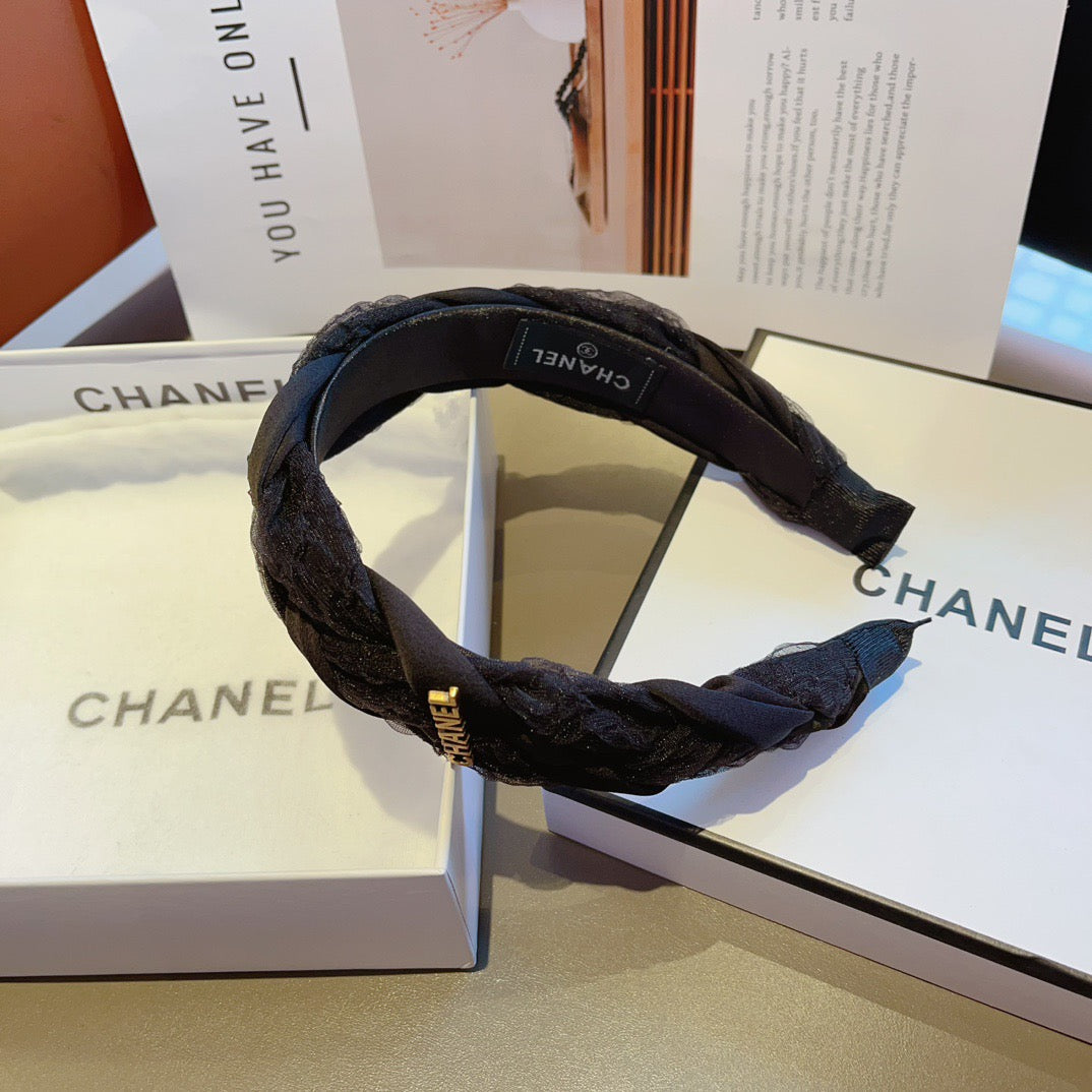 CHANEL 26S HEADBAND IN BLACK BRAIDED TULLE LACE AND RIBBON 505267