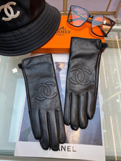 GLOVES IN BLACK LAMBSKIN 463840