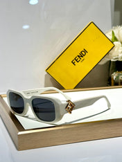 ROMA RECTANGULAR FRAME SUNGLASSES FE40151U IN ACETATE