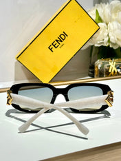 ROMA RECTANGULAR FRAME SUNGLASSES FE40151U IN ACETATE