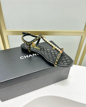 SANDALS PEARL CHAIN IN BLACK COWHIDE