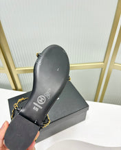 SANDALS PEARL CHAIN IN BLACK COWHIDE