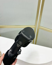 HIGH HEELS ONE STRAP IN BLACK GOATSKIN