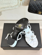 HIGH HEELS SANDAL IN WHITE LAMBSKIN PEARL FLOWERS