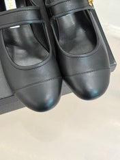 FLAT SHOES IN BLACK LAMBSKIN GOLD HARDWARE