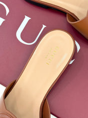 SLIDE SANDALS IN BROWN CALFSKIN