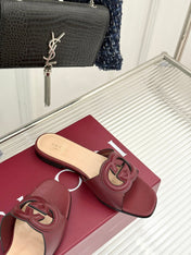 SLIDE SANDALS IN RED CALFSKIN