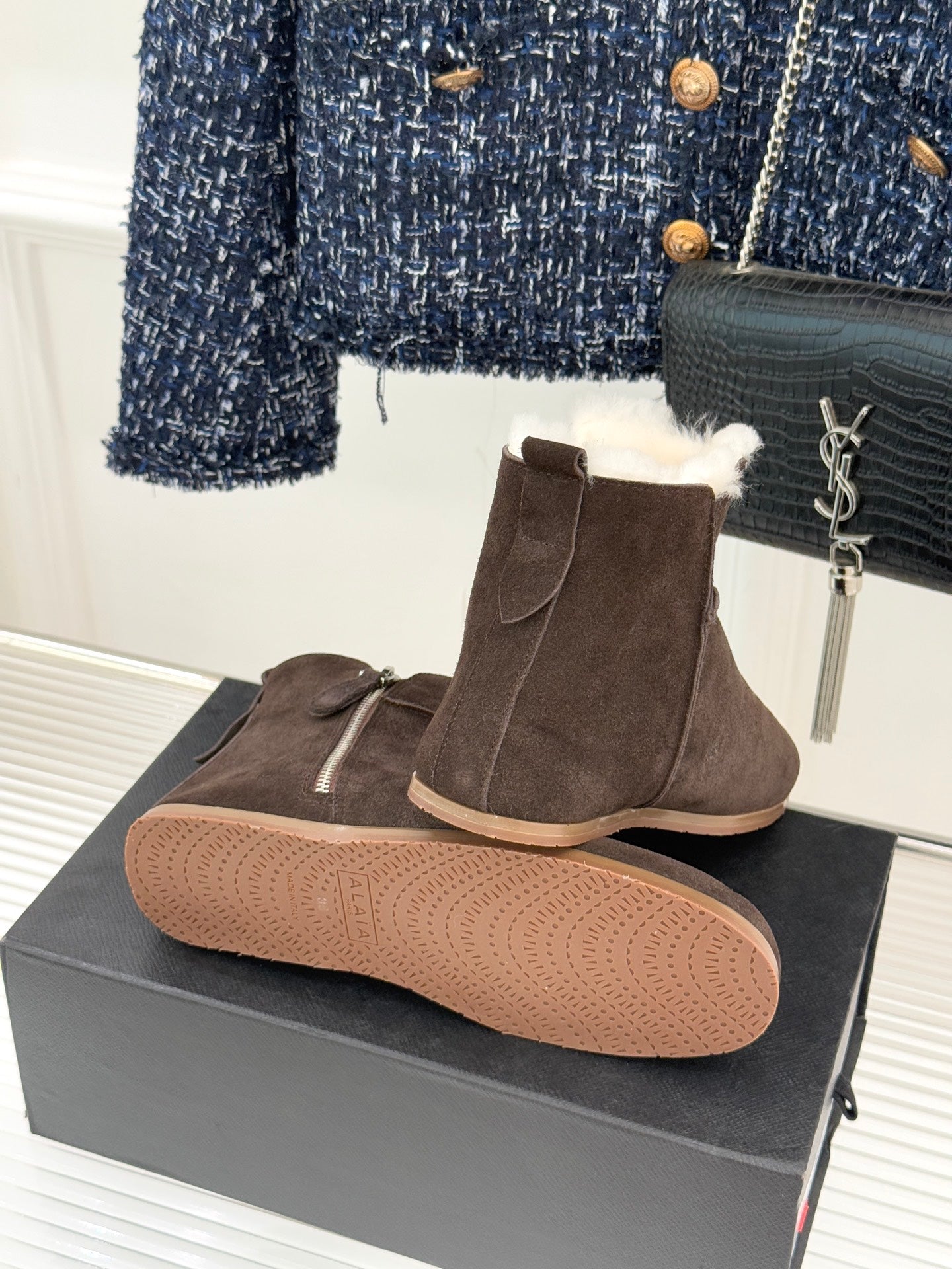 ALAIA 26S SNOW BOOTS IN DARK BROWN SUEDE AND WOOL